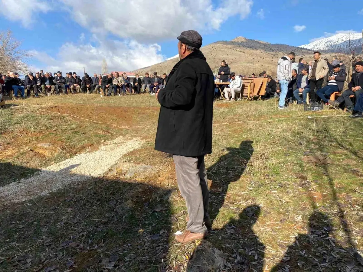 Kayseri’de Bıçaklanarak Öldürülen Anne Defnedildi