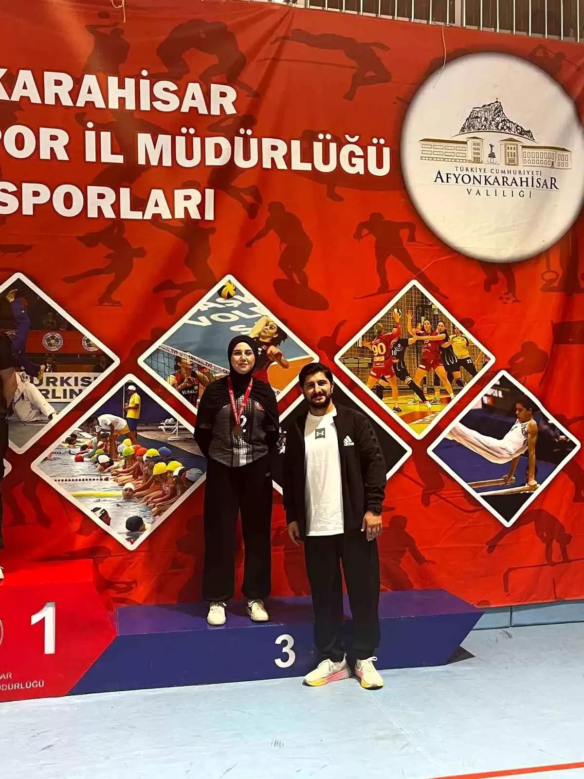 Şuhut Anadolu Lisesi Voleybol Şampiyonu
