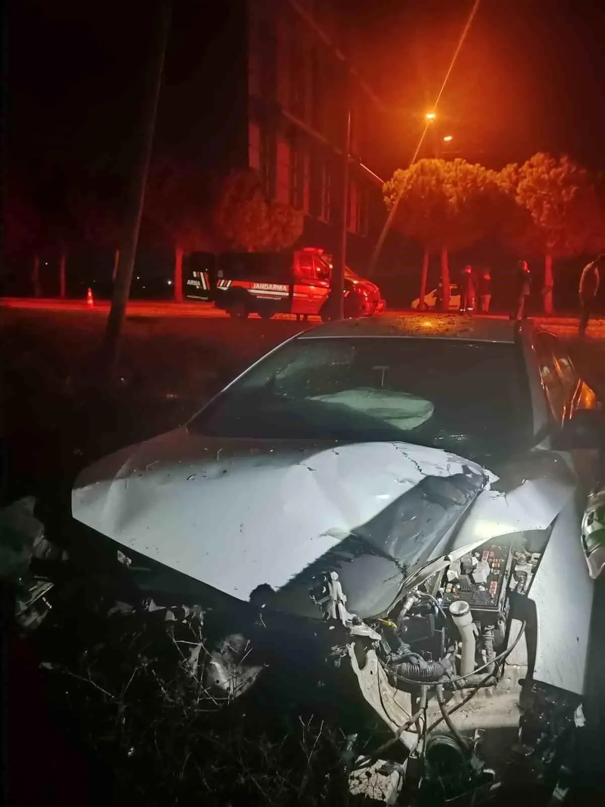 Susurluk’ta Kontrolden Çıkan Araç Tek Taraflı Kazaya Karıştı: 1 Yaralı