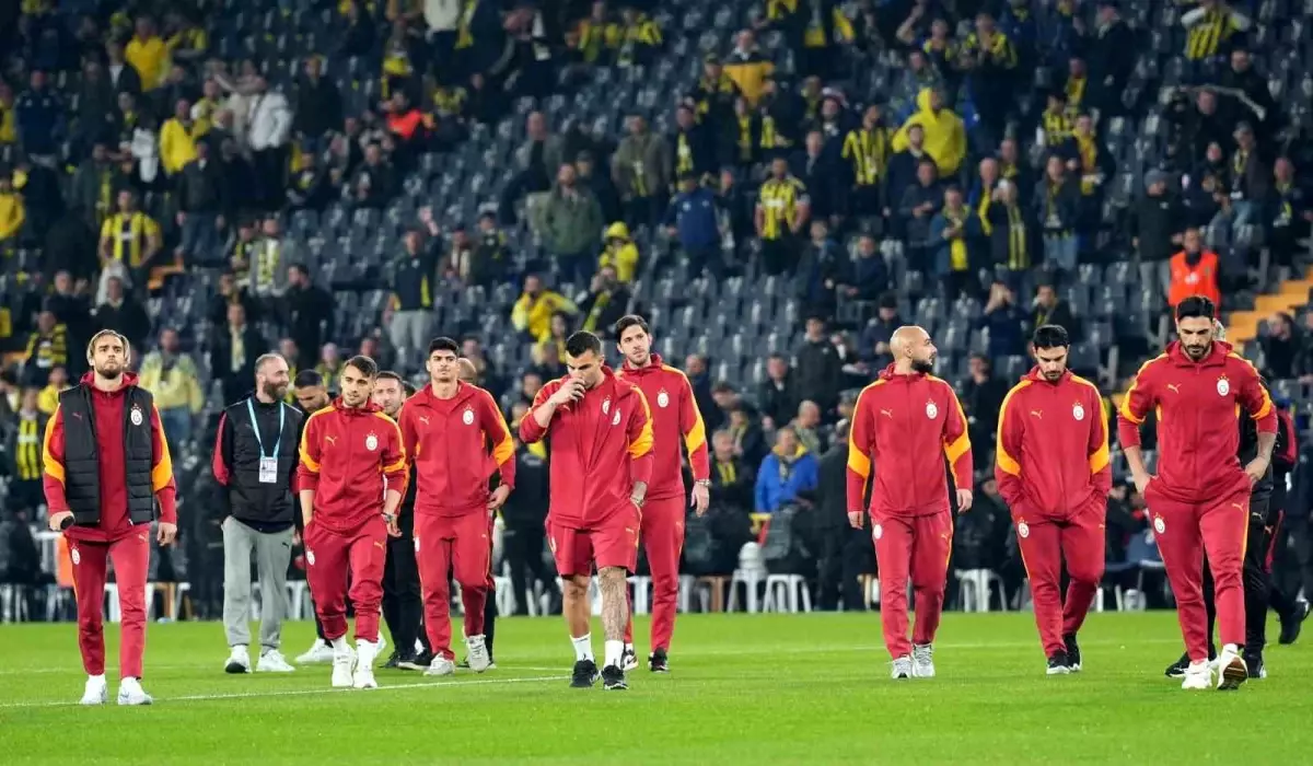Fenerbahçe-Galatasaray Derbisi: İstanbul’un Ateşli Rekabeti Sahada