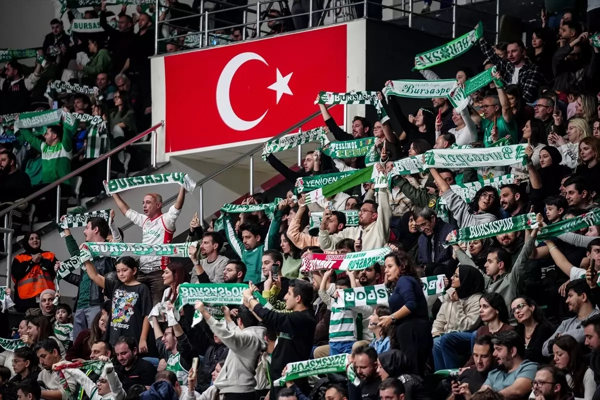 Bursaspor, Galatasaray’ı Mağlup Ederek Süper Lig’de Büyük Sürpriz Yaptı