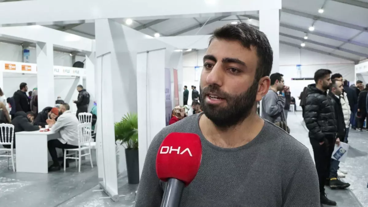 Tuzla Kariyer Fuarı Başladı: 26 Firma 400 İş İlanı Sunuyor