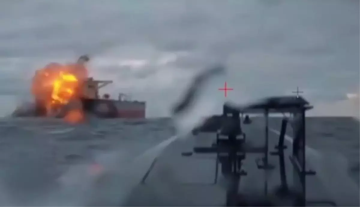 Ukrayna’dan Rus Tankerine Cesur İnsansız Saldırı