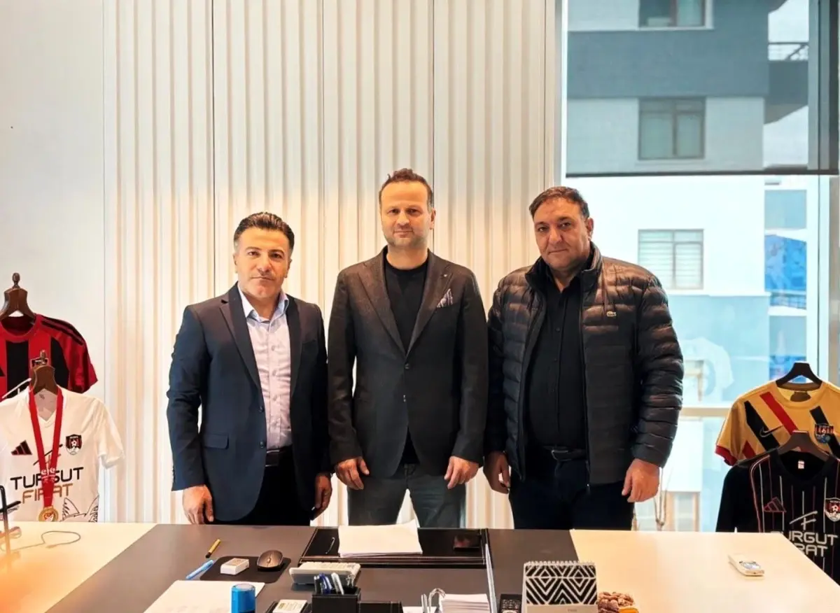 Vanspor, Osman Zeki Korkmaz’ı Teknik Direktör Olarak Atadı