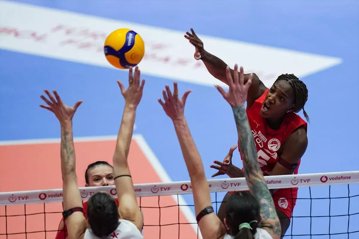 Aras Kargo, Kuzeyboru’yu 3-0 Mağlup Ederek Vodafone Sultanlar Ligi’nde Büyük Zafer Kazandı