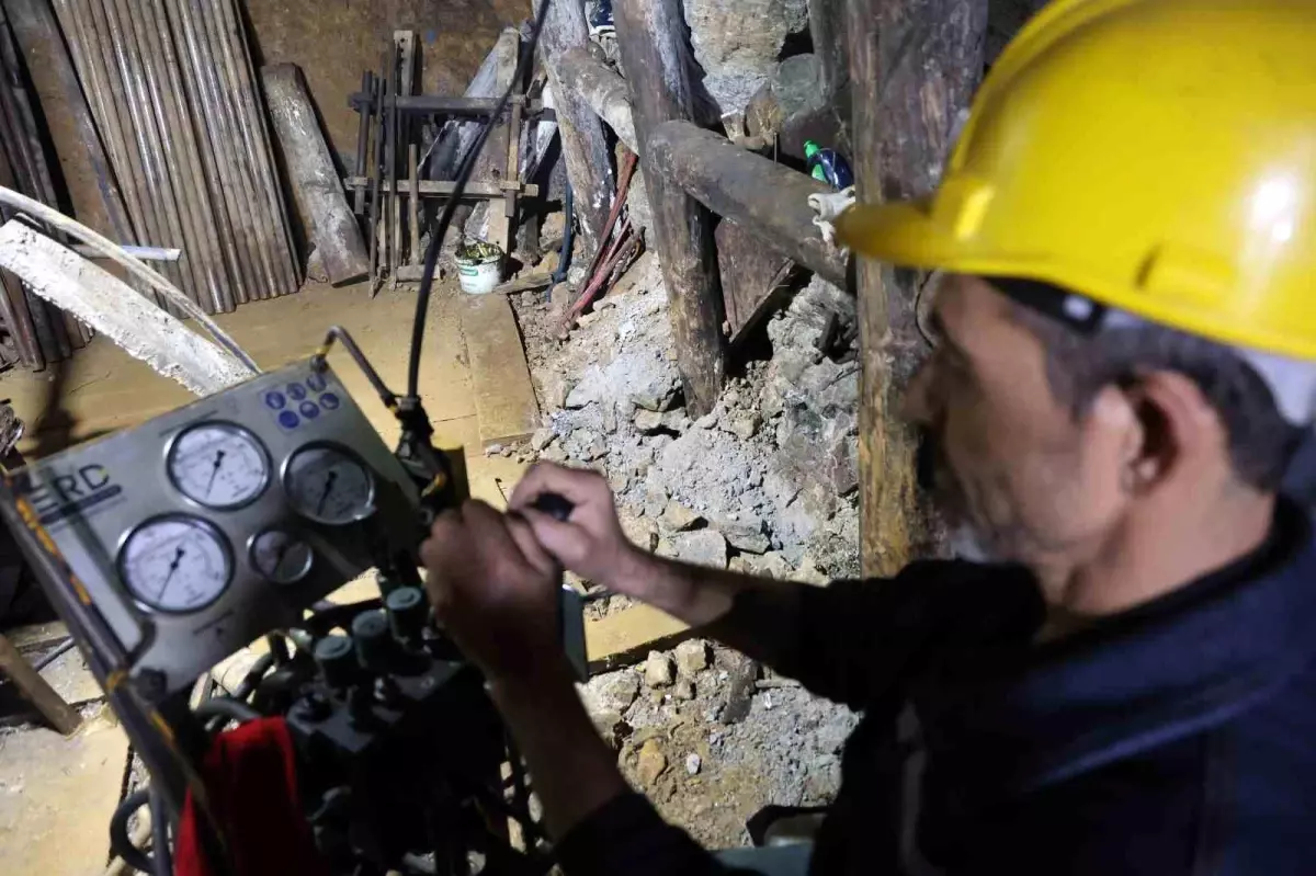 Feke’de Madencilerin Zorlu Çalışma Koşulları ve Çinkonun Savunma Sanayindeki Önemi