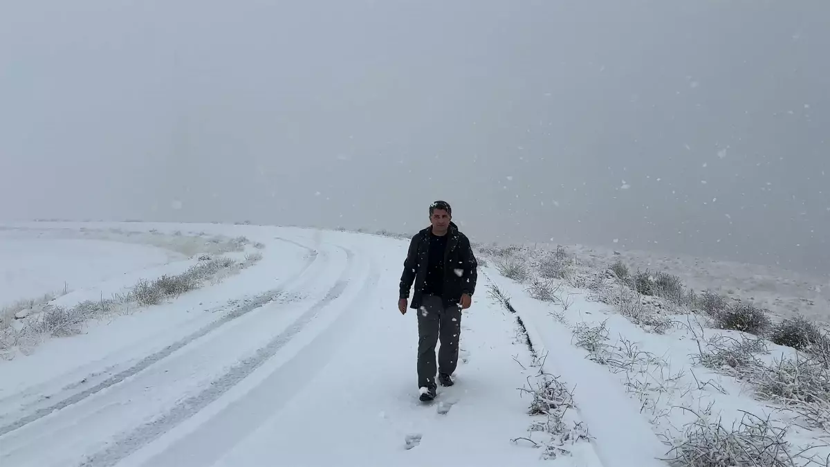 Bitlis’te Kar Yağışı ve Soğuk Su Uyarısı: Van Gölü’nde Hipotermi Riski Artıyor