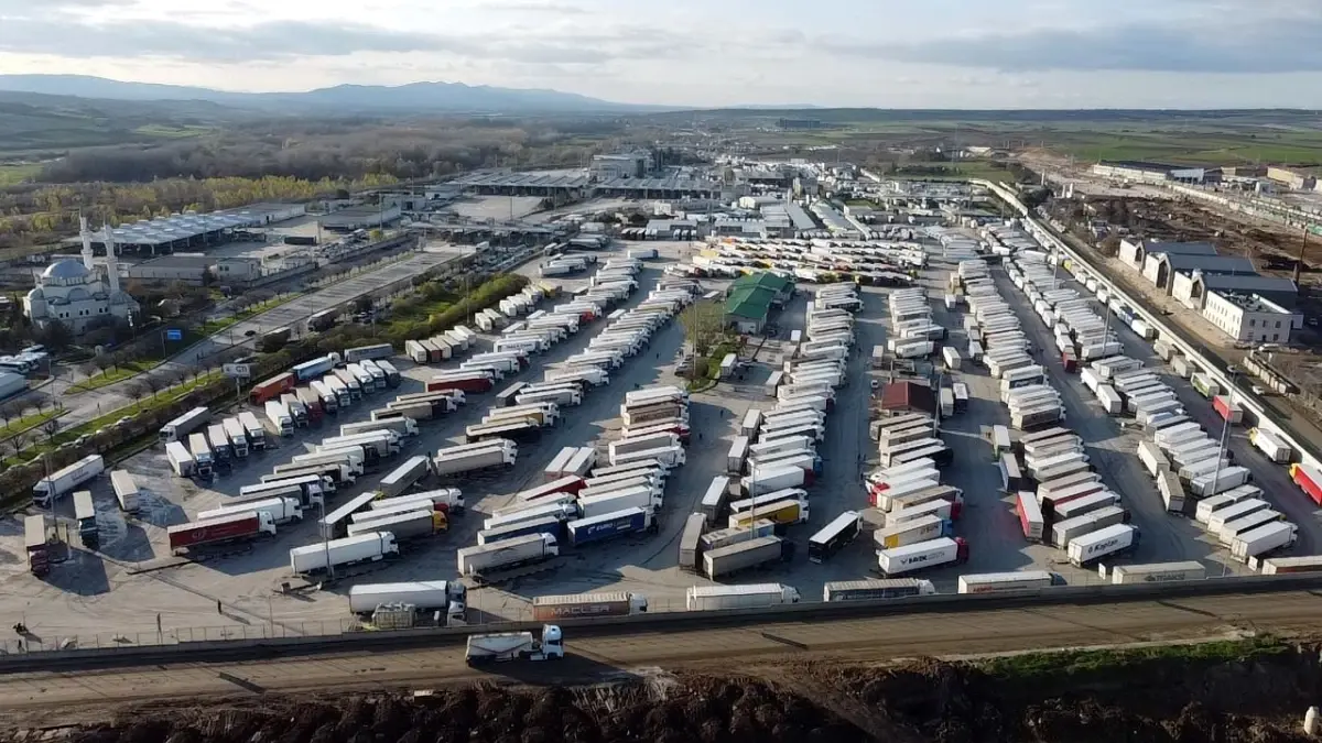 İpsala Sınır Kapısı’nda Grev Nedeniyle Yoğunluk ve Alternatif Kapılara Yönelen TIR’lar