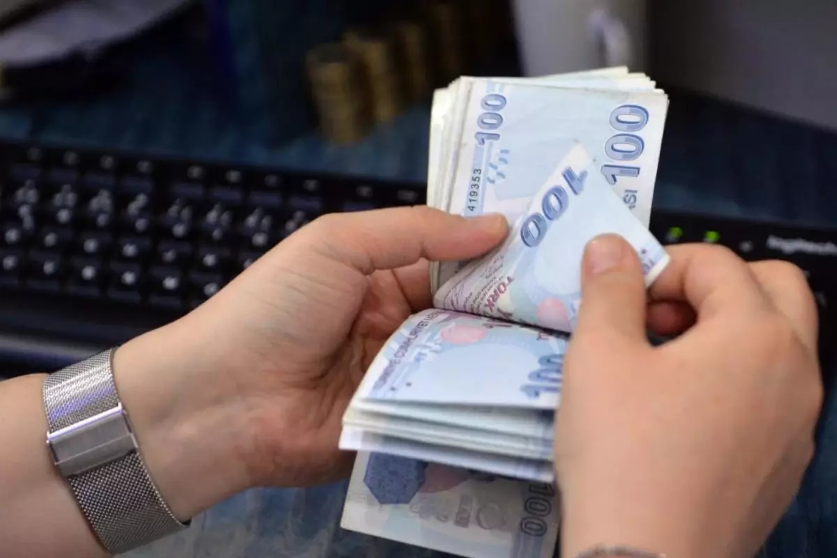 Zam oranları netleşti! İşte kalem kalem memur maaşları
