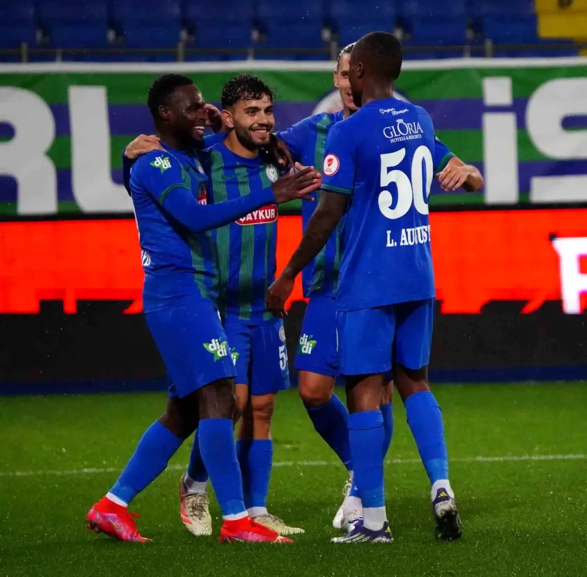 Çaykur Rizespor Pendikspor’u 6-1’lik Fırtına Gibi Mağlup Ederek Ziraat Türkiye Kupası’nda Grup Aşamasına Yükseldi!